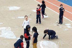 Clima de Copa: Decoração das ruas   1º ano