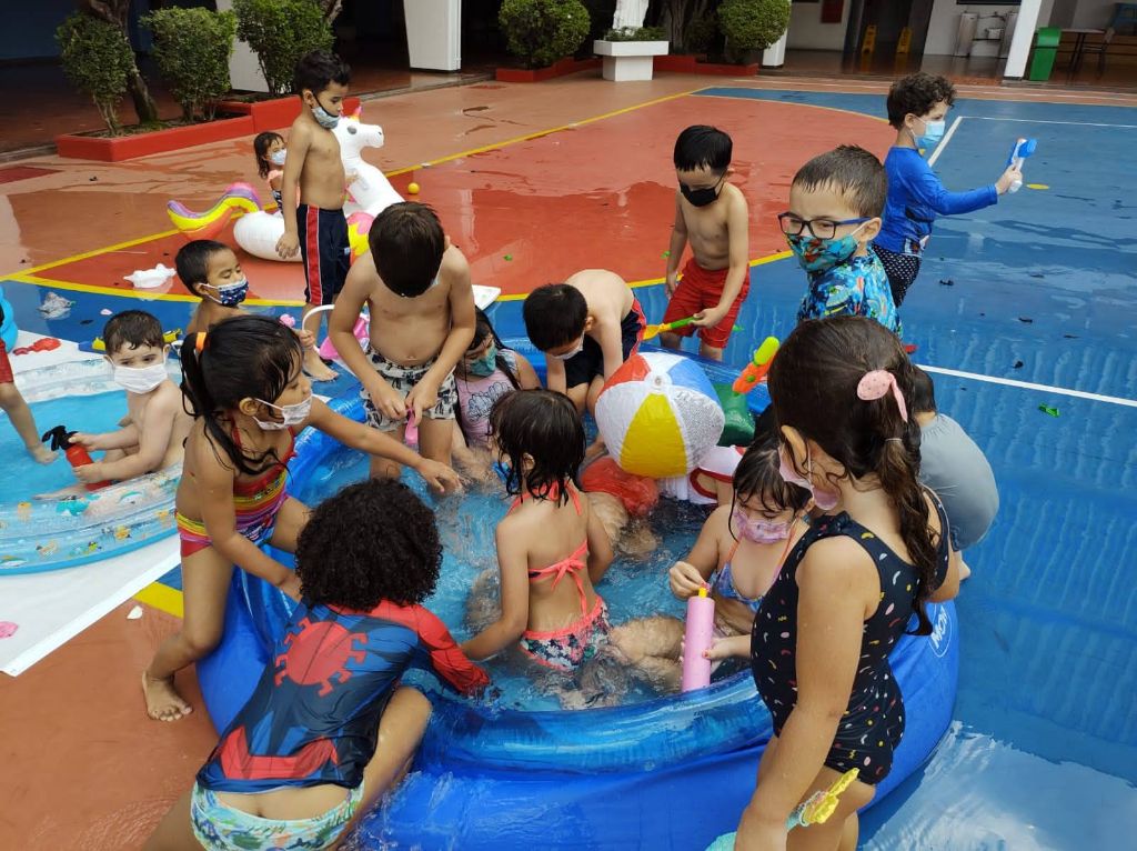 Semana da Criança - Tarde na Piscina - 1º Dia