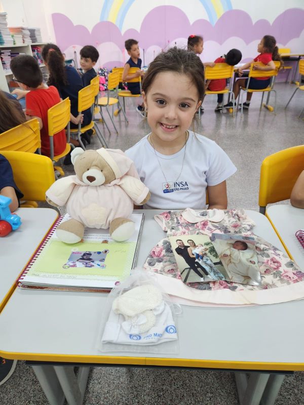 Estudantes do 1° ano do Fundamental I Celebram a Diversidade das Estruturas Familiares