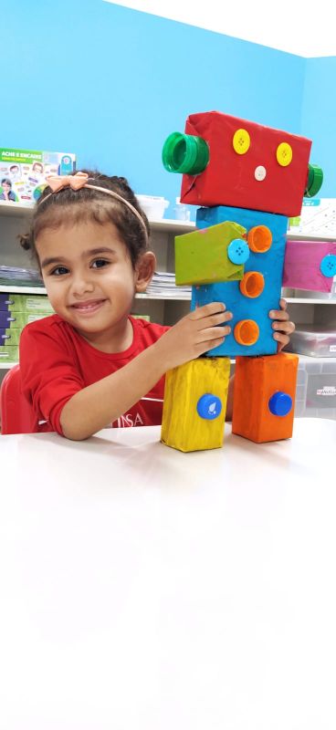 Explorando o Mundo das Ciências no Infantil I: Robôs e Espaço Sideral em Foco!
